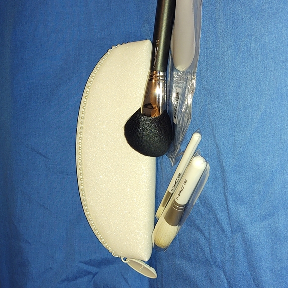 MAC Cosmetics Makeup Mac Cosmetics Brush Zip Bag Limited Edition